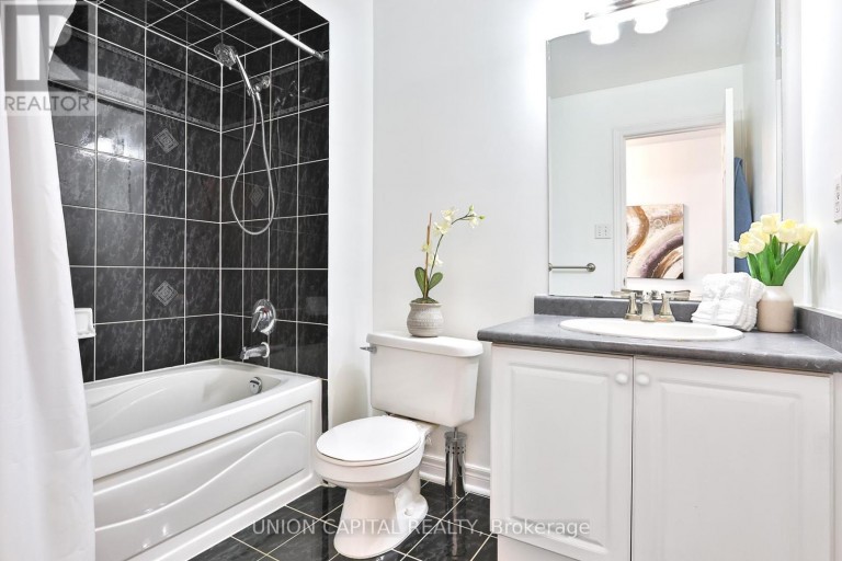 81 TEN OAKS BOULEVARD, Vaughan (Patterson), Ontario, L4K5G3