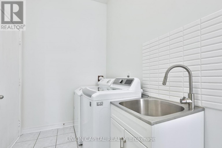 81 TEN OAKS BOULEVARD, Vaughan (Patterson), Ontario, L4K5G3