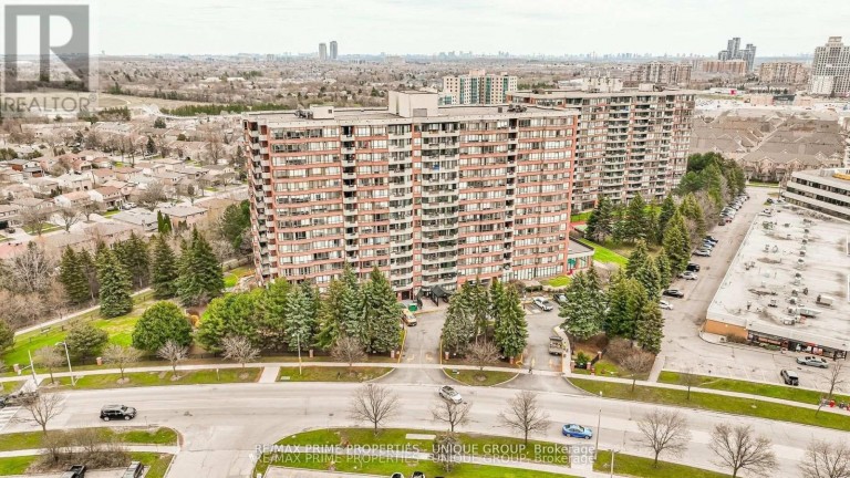 209 - 33 WELDRICK ROAD E, Richmond Hill (Observatory), Ontario, L4C8W4