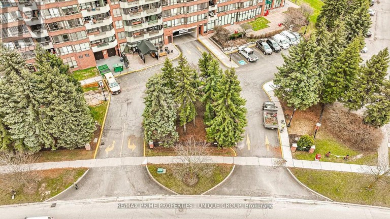 209 - 33 WELDRICK ROAD E, Richmond Hill (Observatory), Ontario, L4C8W4