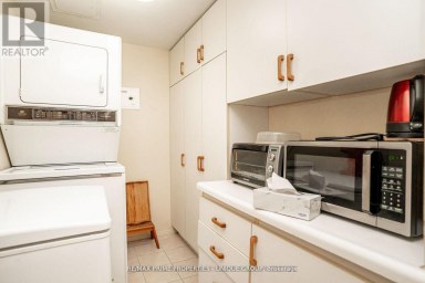 209 - 33 WELDRICK ROAD E Richmond Hill (Observatory) Ontario photo 20