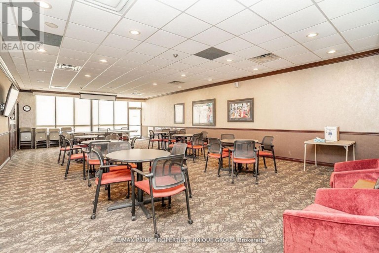 209 - 33 WELDRICK ROAD E, Richmond Hill (Observatory), Ontario, L4C8W4