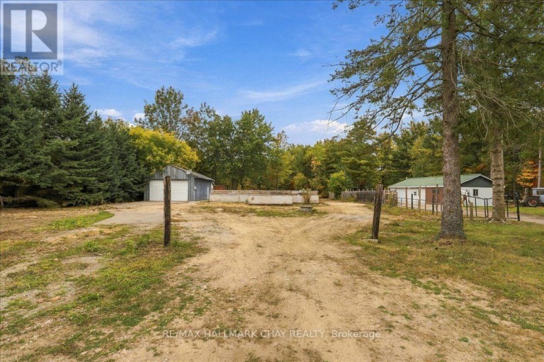 8240 MAIN STREET, Adjala-Tosorontio (Lisle), Ontario, L0M1M0
