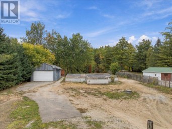 8240 MAIN STREET Adjala-Tosorontio (Lisle) Ontario photo 3