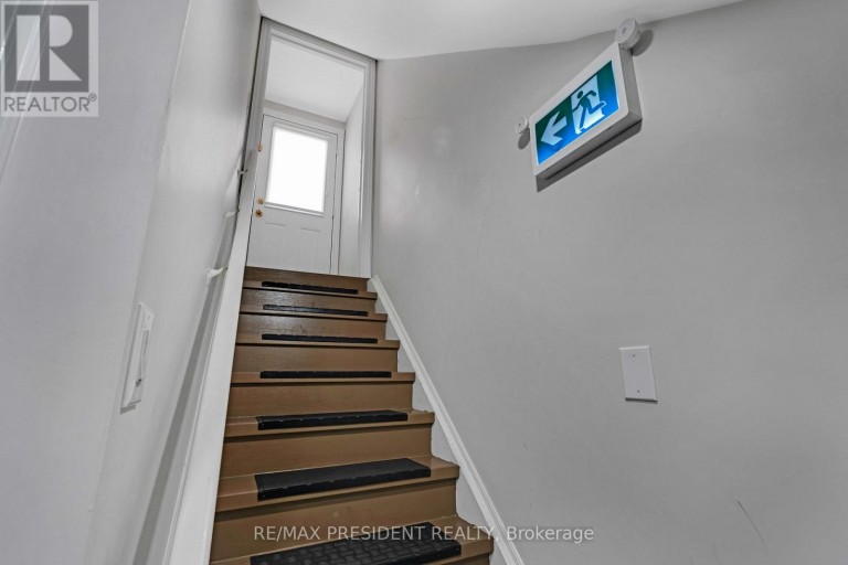 7 WELLPARK WAY, Brampton (Bram East), Ontario, L6P3Z6