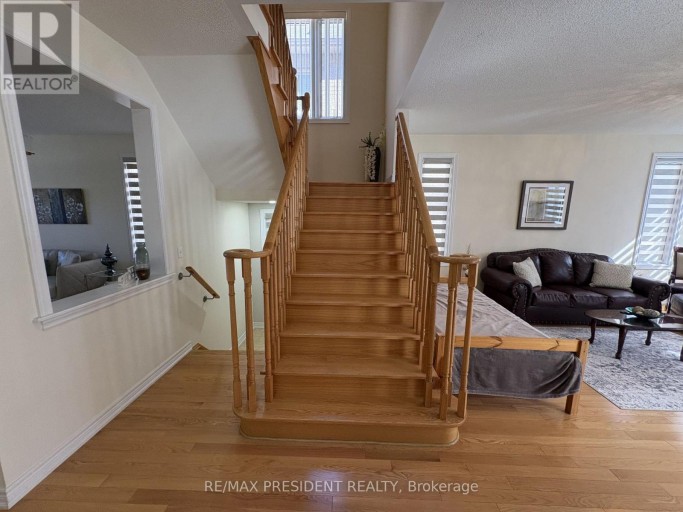 7 WELLPARK WAY, Brampton (Bram East), Ontario, L6P3Z6