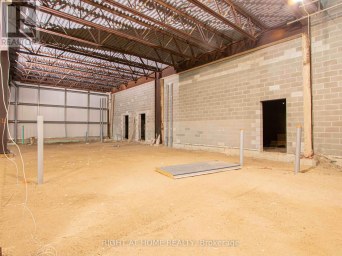 2479 BONDER ROAD London South (South U) Ontario photo 16