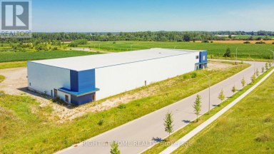 2479 BONDER ROAD London South (South U) Ontario photo 4