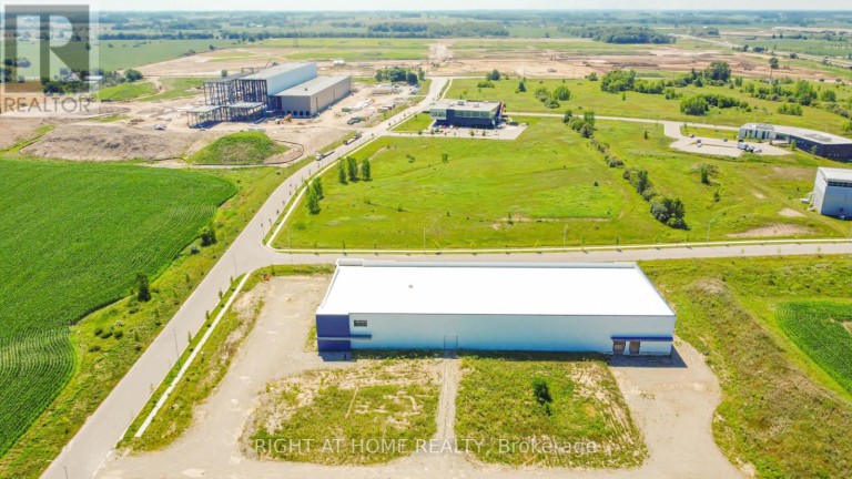 2479 BONDER ROAD, London South (South U), Ontario, N6M0E7