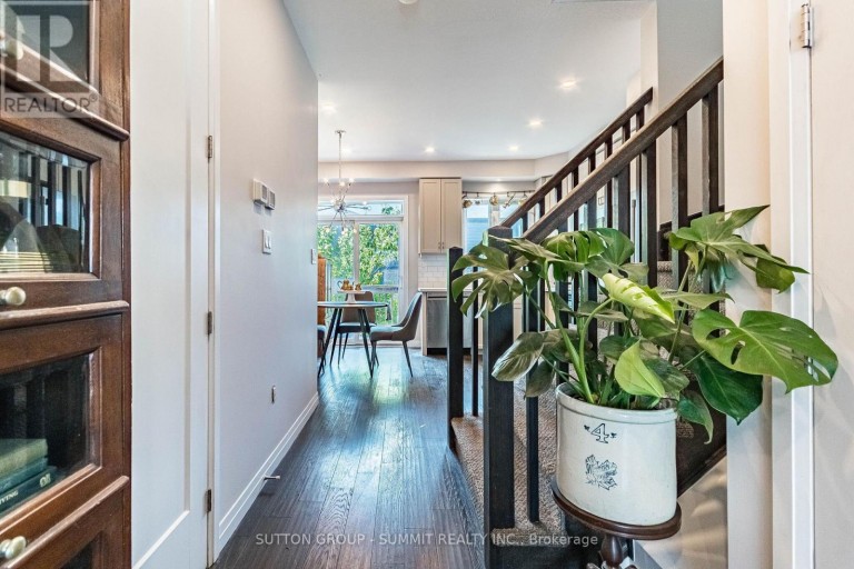 25 SOHO STREET, Hamilton (Stoney Creek Mountain), Ontario, L8J0L4