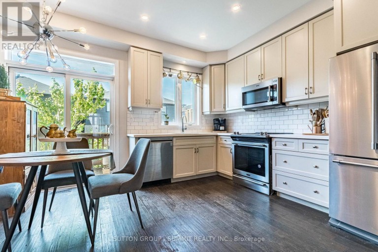 25 SOHO STREET, Hamilton (Stoney Creek Mountain), Ontario, L8J0L4