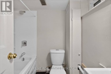 42 BRUCE STREET London South (South F) Ontario photo 31
