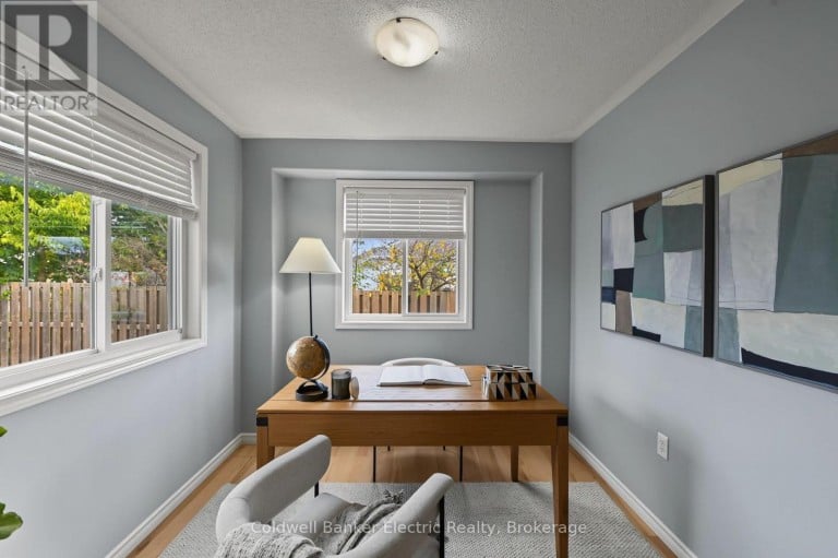 2334 MARSDALE DRIVE, Peterborough (Ashburnham Ward 4), Ontario, K9L0B7
