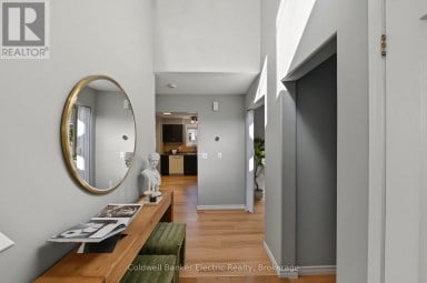 2334 MARSDALE DRIVE Peterborough (Ashburnham Ward 4) Ontario photo 5