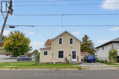84 MOIRA STREET E Belleville (Belleville Ward) Ontario photo 1