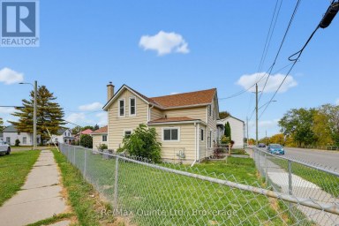 84 MOIRA STREET E Belleville (Belleville Ward) Ontario photo 16