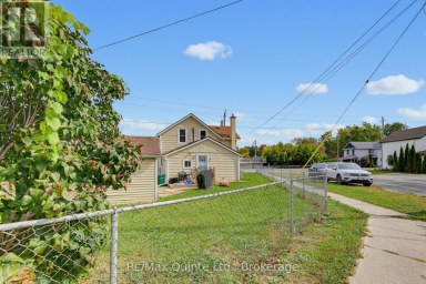 84 MOIRA STREET E Belleville (Belleville Ward) Ontario photo 19