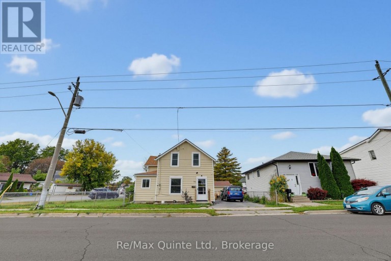 84 MOIRA STREET E, Belleville (Belleville Ward), Ontario, K8P2S4