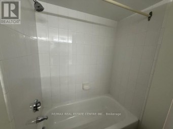 411 - 350 WEBB DRIVE Mississauga (City Centre) Ontario photo 11