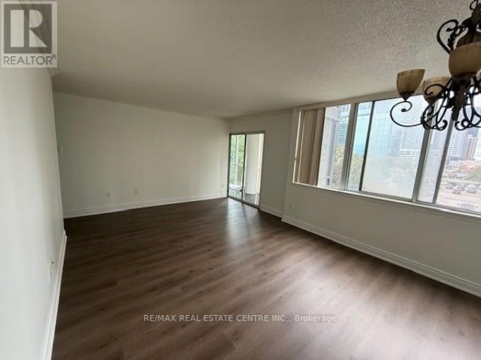 411 - 350 WEBB DRIVE, Mississauga (City Centre), Ontario, L5B3W4