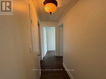 411 - 350 WEBB DRIVE Mississauga (City Centre) Ontario photo 9
