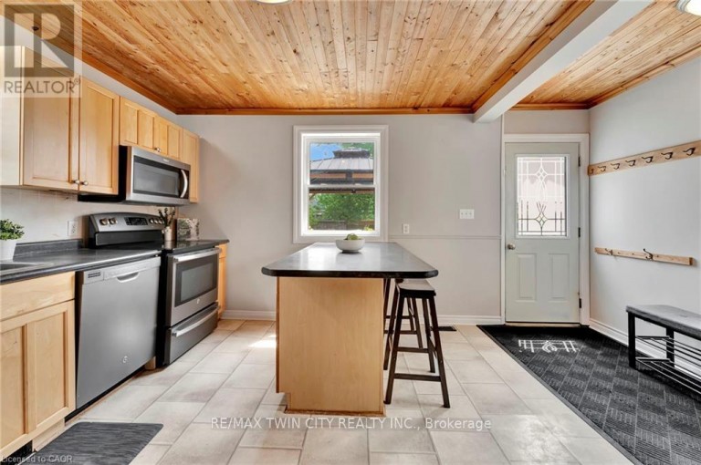 123 BLANDFORD STREET, East Zorra-Tavistock (Innerkip), Ontario, N0J1M0