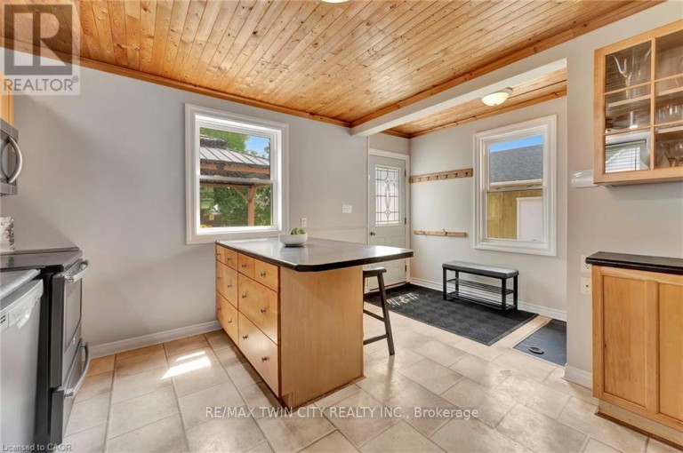 123 BLANDFORD STREET, East Zorra-Tavistock (Innerkip), Ontario, N0J1M0