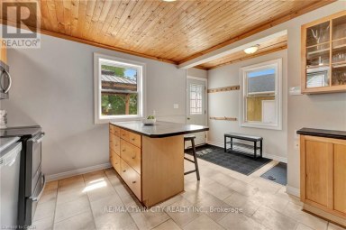 123 BLANDFORD STREET East Zorra-Tavistock (Innerkip) Ontario photo 12