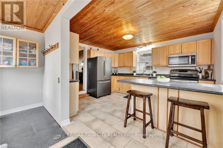 123 BLANDFORD STREET, East Zorra-Tavistock (Innerkip), Ontario, N0J1M0