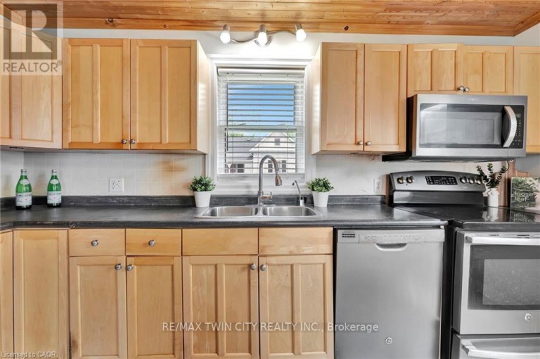 123 BLANDFORD STREET, East Zorra-Tavistock (Innerkip), Ontario, N0J1M0