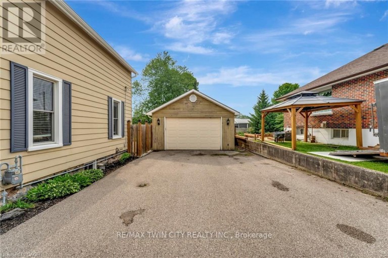 123 BLANDFORD STREET, East Zorra-Tavistock (Innerkip), Ontario, N0J1M0