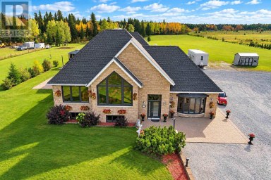 175 Gaspesie RD Hearst Ontario photo 2