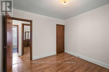 1217 TRAFALGAR STREET London East (East M) Ontario photo 14