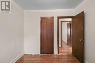 1217 TRAFALGAR STREET London East (East M) Ontario photo 16