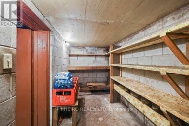 1217 TRAFALGAR STREET London East (East M) Ontario photo 30