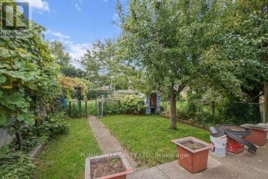 1217 TRAFALGAR STREET London East (East M) Ontario photo 35