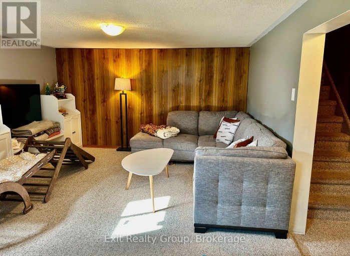 42 THIRD AVENUE, Quinte West (Trenton Ward), Ontario, K8V5N2