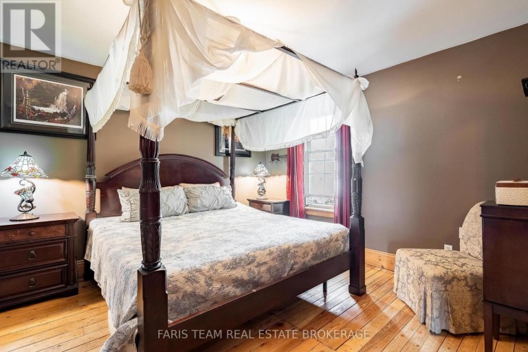 10 EPLETT STREET, Severn (Coldwater), Ontario, L0K1E0