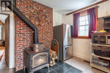 10 EPLETT STREET Severn (Coldwater) Ontario photo 6