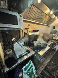 165 THE QUEENSWAY Toronto (Stonegate-Queensway) Ontario photo 11