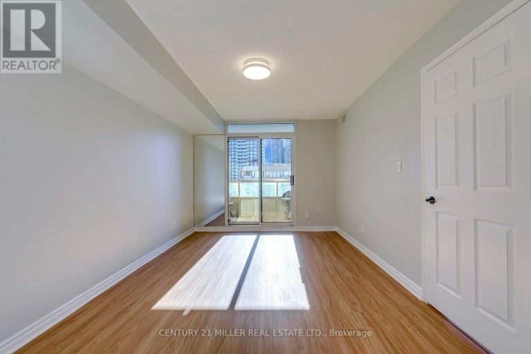 2010 - 335 RATHBURN ROAD W, Mississauga (Creditview), Ontario, L5B0C8