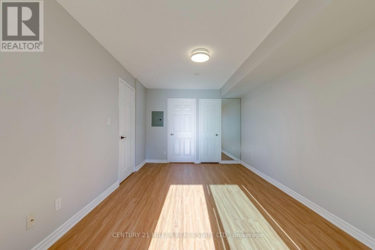2010 - 335 RATHBURN ROAD W, Mississauga (Creditview), Ontario, L5B0C8