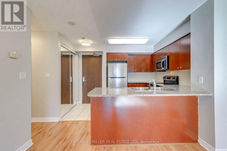 2010 - 335 RATHBURN ROAD W, Mississauga (Creditview), Ontario, L5B0C8