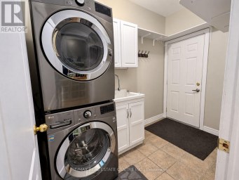 1302 RENFIELD DRIVE Burlington (Tansley) Ontario photo 10