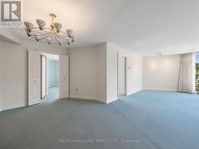 301 - 2010 ISLINGTON AVENUE, Toronto (Kingsview Village-The Westway), Ontario, M9P3S8