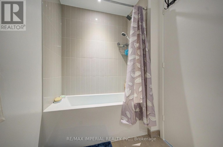 3811 - 3883 QUARTZ ROAD, Mississauga (City Centre), Ontario, L5B0M4