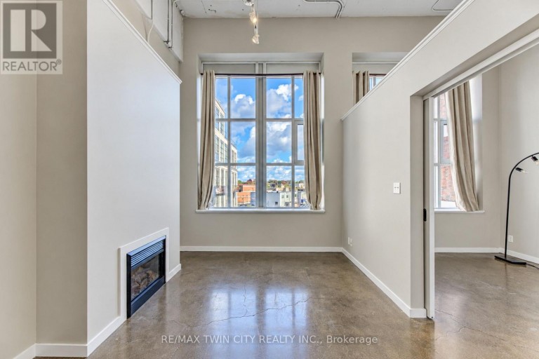 405 - 404 KING STREET W, Kitchener, Ontario, N2G2L5