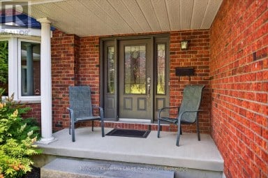 1947 PARKWOOD CIRCLE Peterborough (Monaghan Ward 2) Ontario photo 4