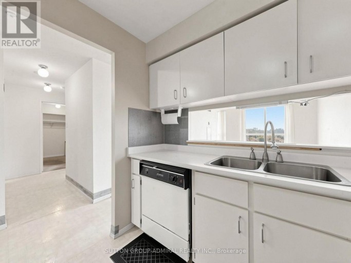 1108 - 2470 EGLINTON AVENUE, Toronto (Beechborough-Greenbrook), Ontario, M6M5E7