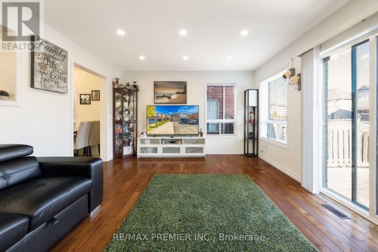 1268 NEWELL STREET, Milton (DE Dempsey), Ontario, L9T6C2